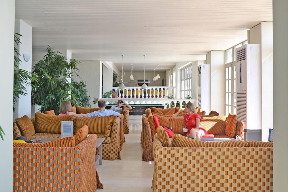 Belvedere Hotel 4*